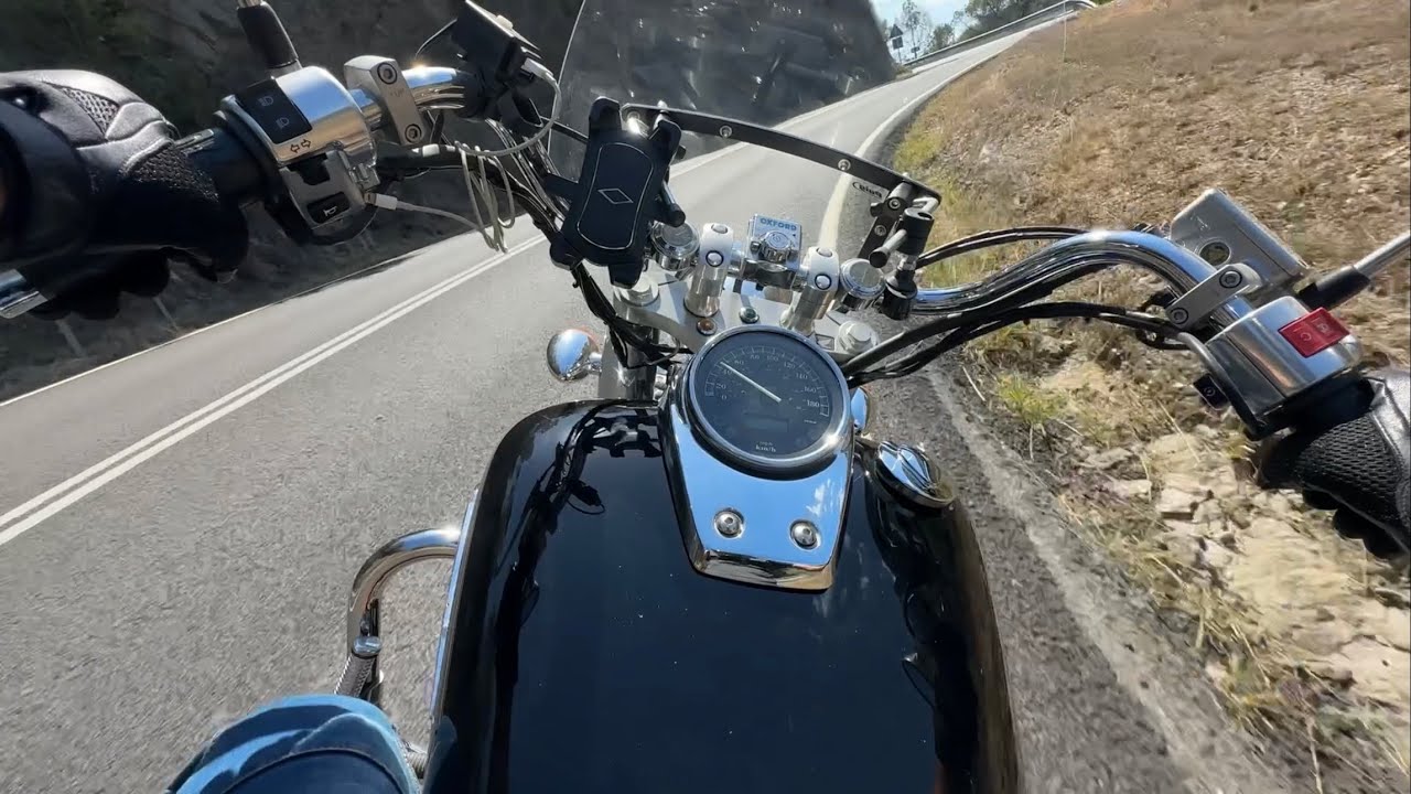 Honda Shadow 750 curvas cerradas