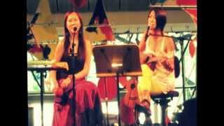 Vignette de la vidéo "I've Lost My Mind - The Ukulele Girls (Live at the Esplanade)"