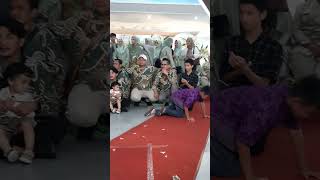 Ngorondang Itu Merangkak Kayak Bocil Baju Ungu Ini..?