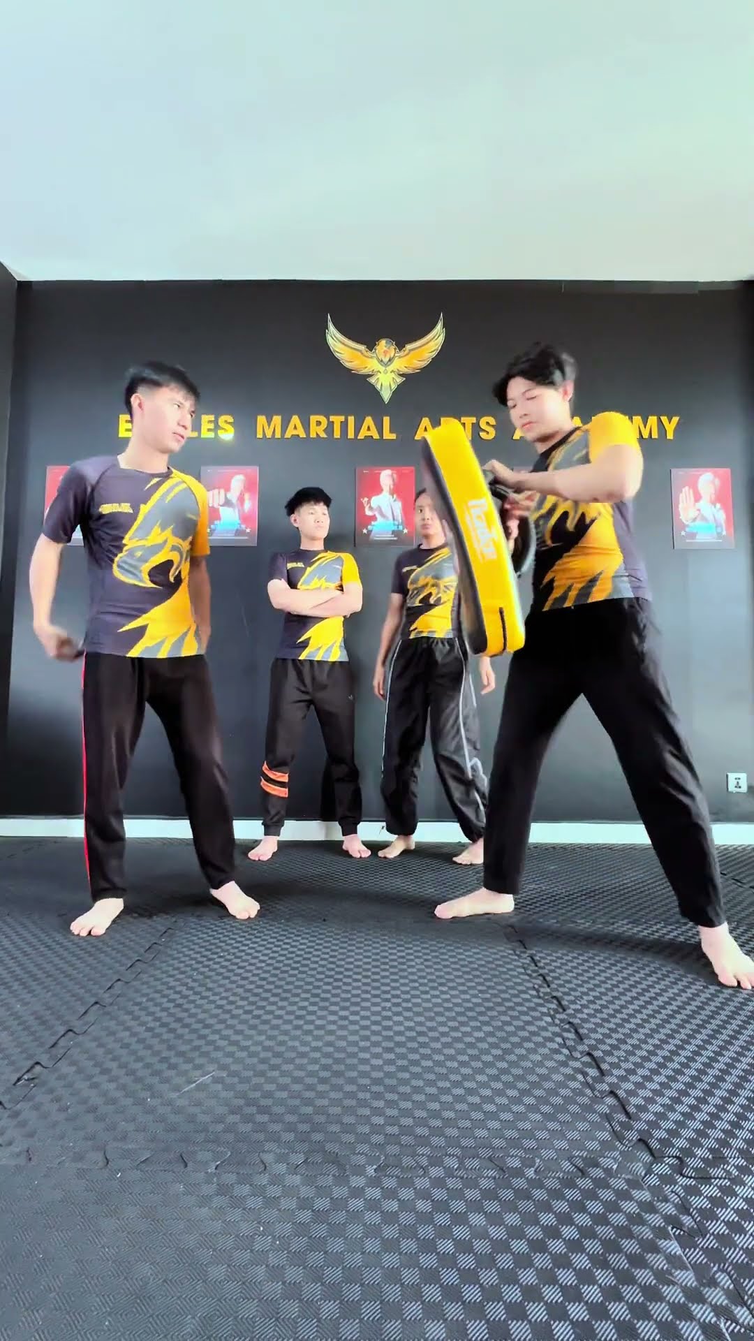 Ảo tưởng hả mậy [BEN EAGLE] #beneagle #training #kungfu #martialarts #fighting