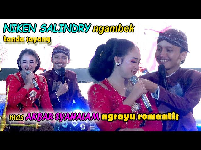 NIKEN SALINDRY NGAMBEK CEMBURU MS AKBAR BAHAS MANTEN E || AKNI SEMAKIN ROMANTIS - yg nonton senyum2 class=