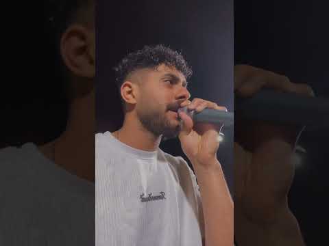 خلينا سيبني املي عنيا من الي انا فيه