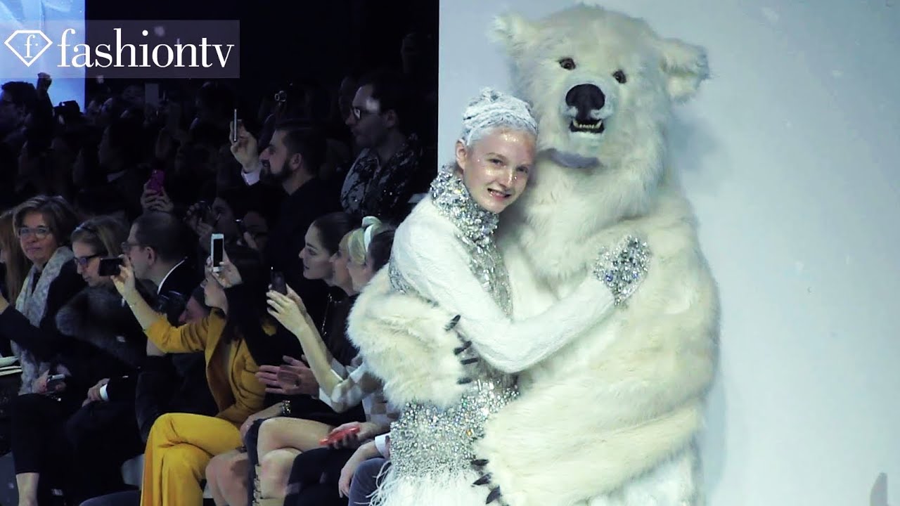Moncler Gamme Rouge Fall/Winter 2013-14 Show | Paris Fashion Week