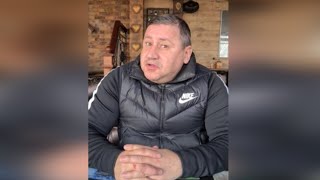 Анекдот как чудак с цветами пришел к доктору