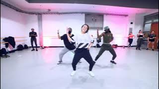 Serge Beynaud - Petit Mannequin | @IZODreamChaser choreography