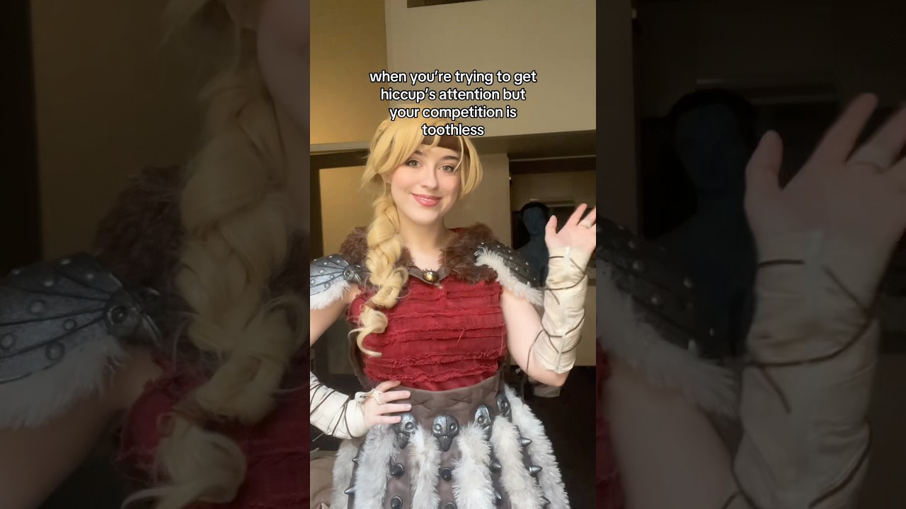 brb trying to get hiccups attention #httyd #cosplay #howtotrainyourdragon
