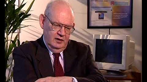 Benoît Mandelbrot - Fatou and Julia (74/144)