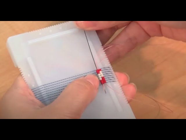 クロバー カード型ビーズ織り機 基本の織り方 Youtube クロバー カード型ビーズ織り機 基本の織り方 Youtube