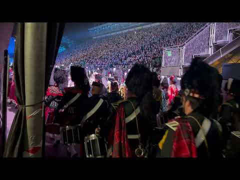On go the Pipes & Drums to play Braveheart with the Army Band —Royal Edinburgh Military Tattoo 2025
