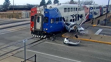 FULL VIDEO: Intense video shows FrontRunner train plowing into SUV on the tracks