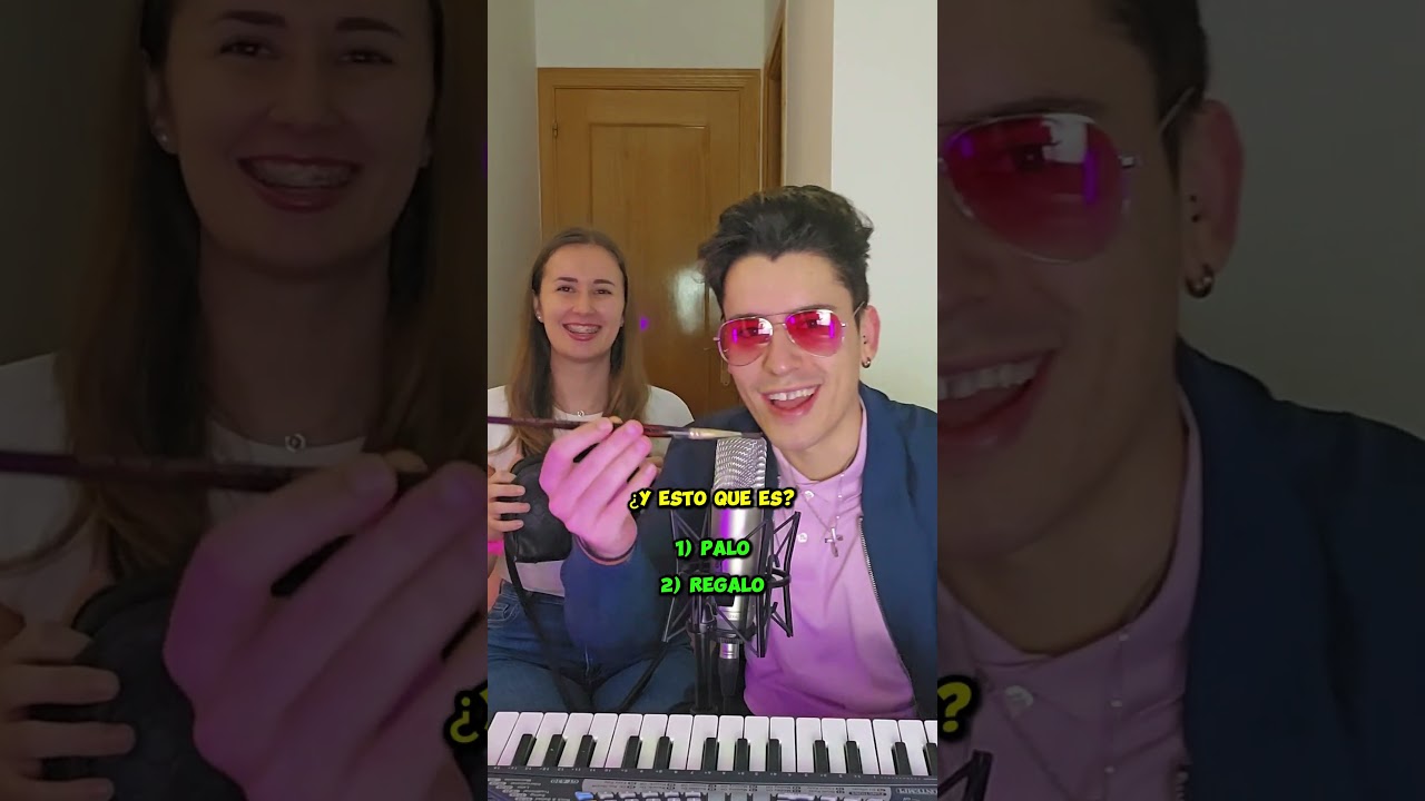 Haciendo una canción con lo que haya en el bolso de mi novia