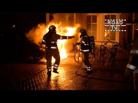 Autobrand in De Bilt, 4 dagen na nieuwjaar oorzaak: vuurwerk ©Roadtv.nl