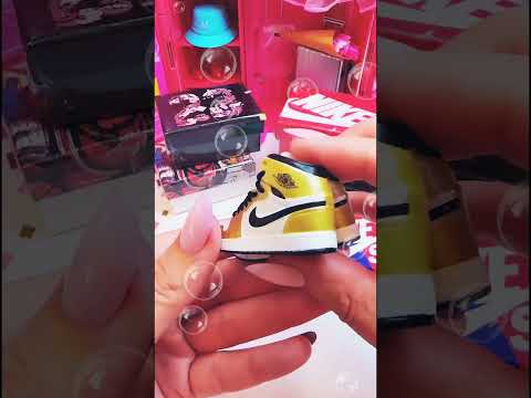 Unboxing miniature nike shoe 😍 \\ unboxing toys #shorts