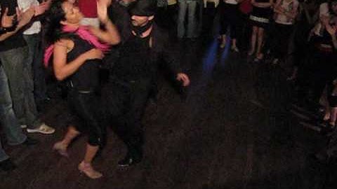 Joe Koniak & Solange Dias - 27.04.09 Lambada zouk demo @ Digress