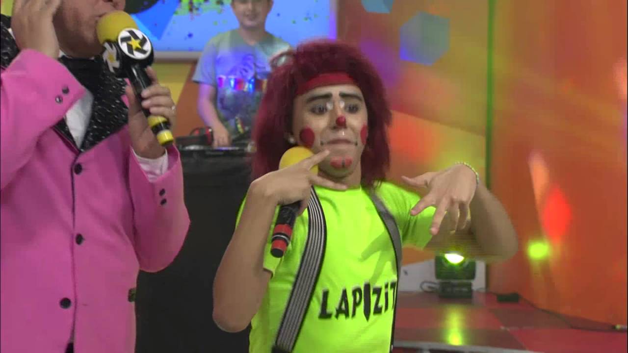 Lapizito quiere enamorar a una chica