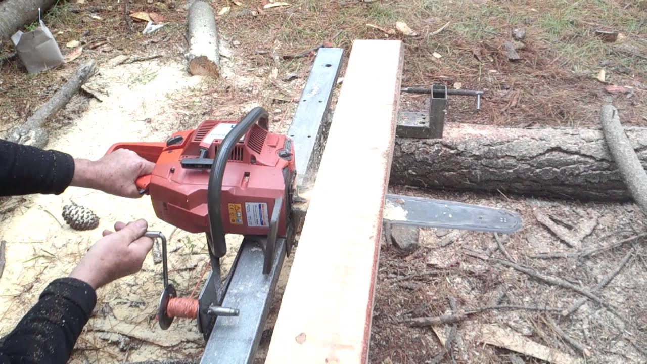 Aserradero portatil con motorsierra para hacer tablas -