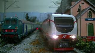 Plastico H0 Italia Treni Freccia III FrecciaBianca i