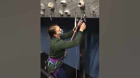 Anchor Cleaning: Rappelling on a GriGri