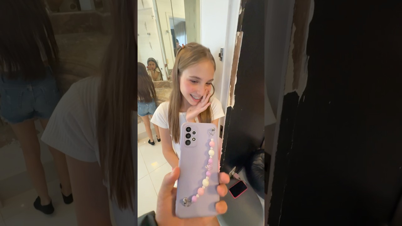 ANALISANDO O CELULAR DAS MENINAS