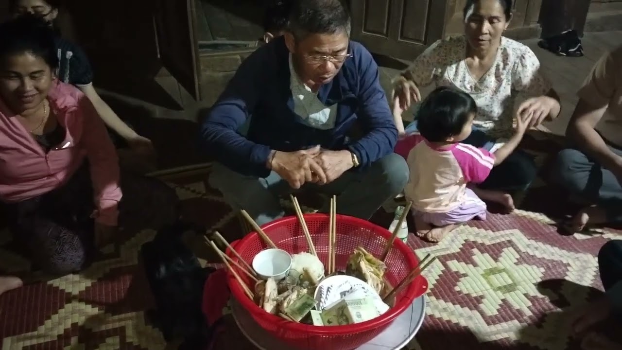 Phong tục làm vía (ê văn) của đồng bào người Thái ở tây nghệ 