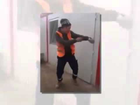 Таджик круто танцует  всем,прикол!  2015