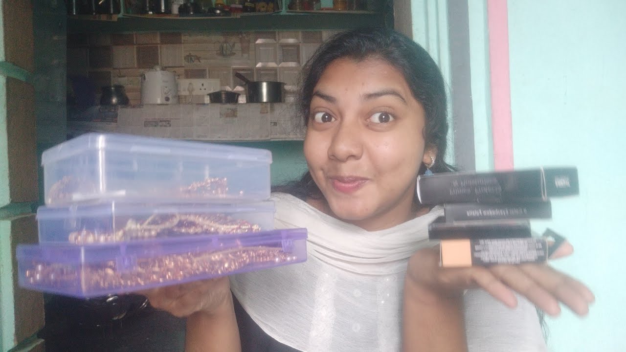 what's in my makeupBox🥰