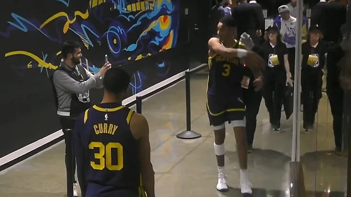 Jordan Poole threw his mouthguard when he saw Steph Curry after ejected vs Grizzlies 😂