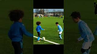 Kids Skills in Football 😍 Resimi
