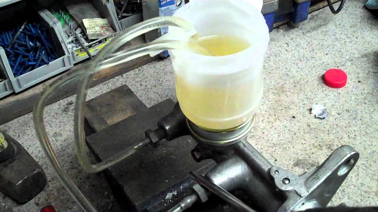 How to bench bleed a Master cylinder Brake or Clutch - YouTube 95 impreza wiring diagram 