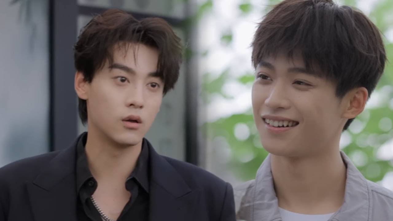 Щенок готовит подарок для своей домашней змеи, но богатый ребенок завидует и говорит: «А где моя?» 🌈