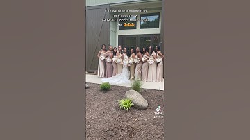 Give these ladies their flowers! #bridetobe2024 #charlotteweddingplanner #weddingplanner #weddings