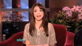 'Modern Family' Star Sarah Hyland Makes Her Talk Show Debut!