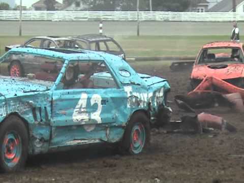 2010 6&8cyl Demolition Derby NSPE (1977 Lincoln Ma...