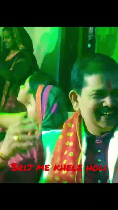 krishna khele holi