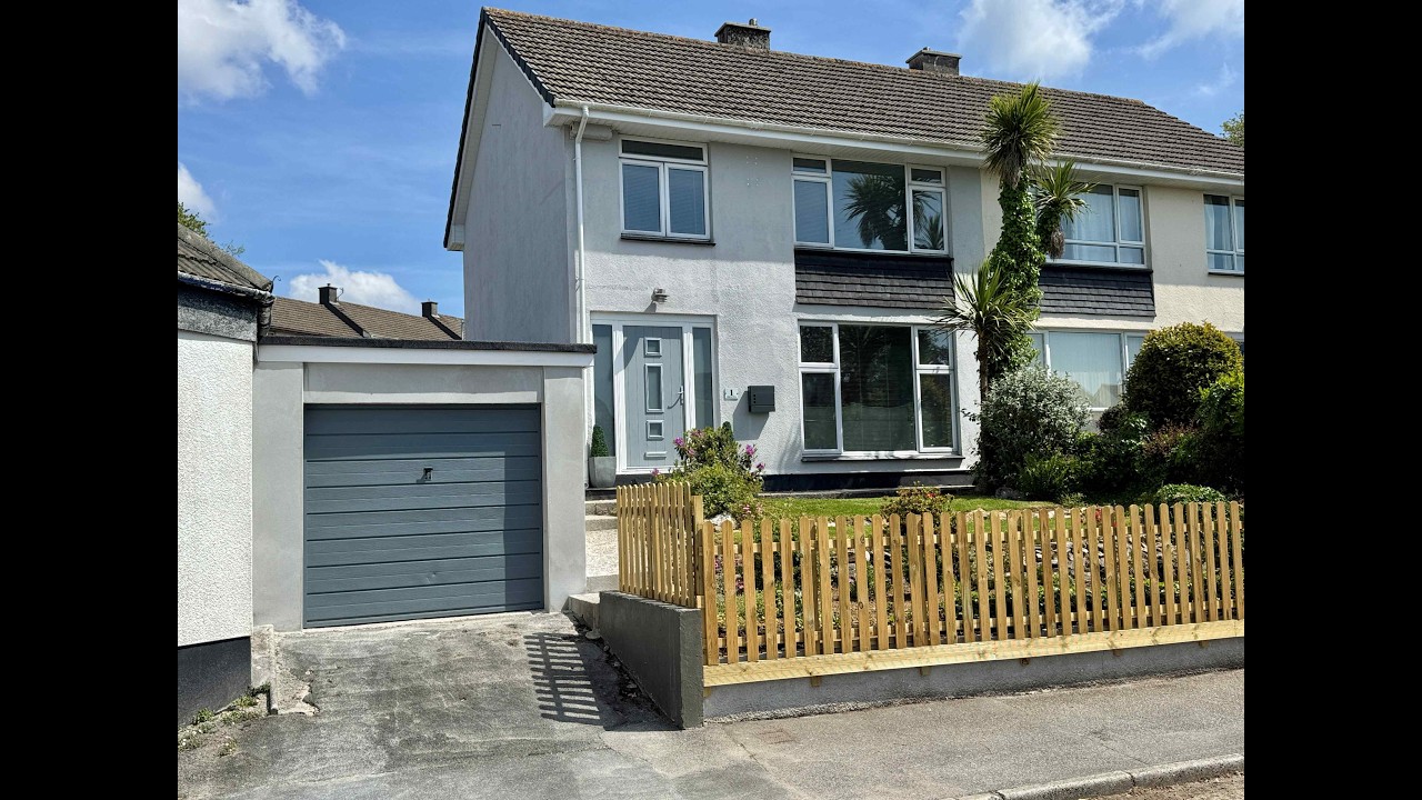 Мидвей Драйв, Труро - Образцовый трехкомнатный дом на две семьи в отличном месте...