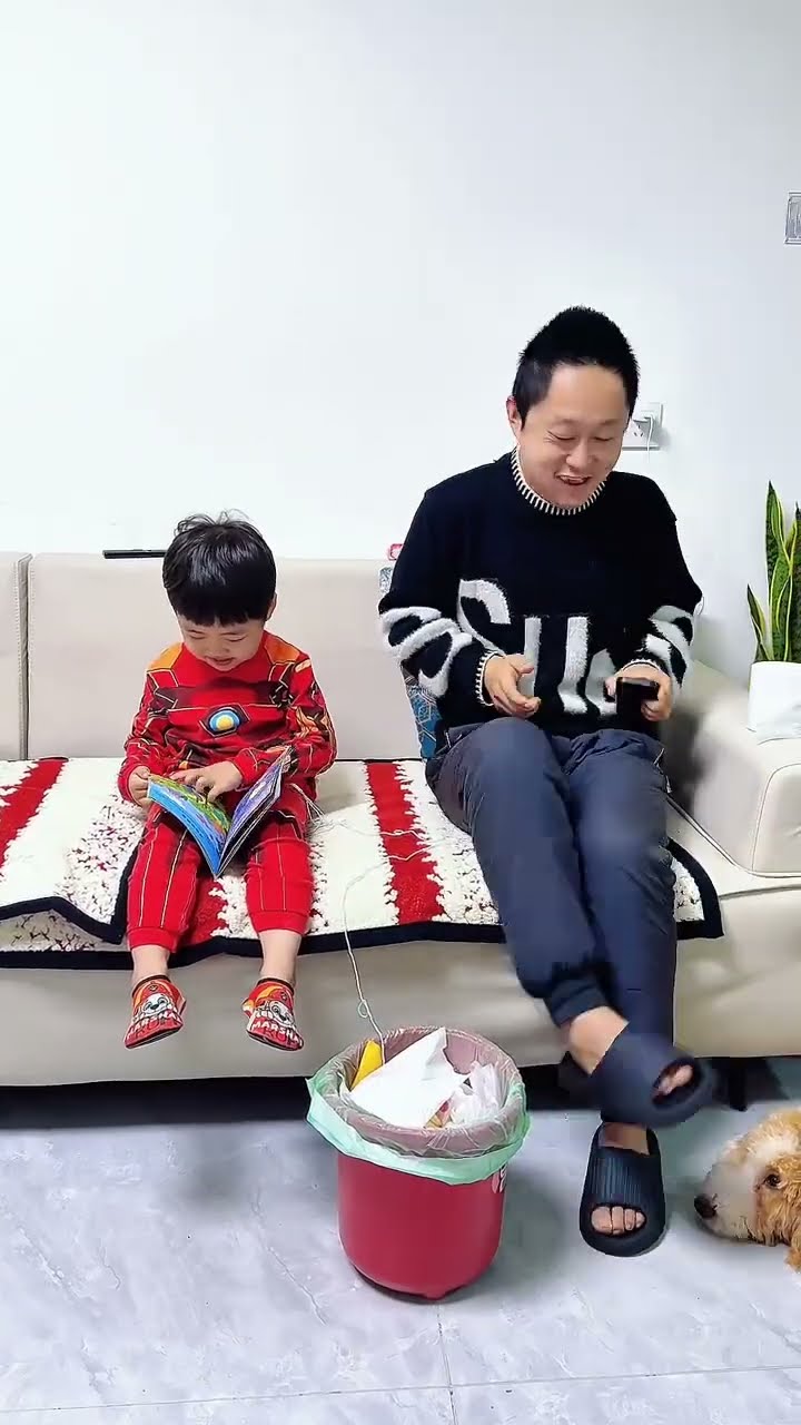 专治不爱倒垃圾的爸爸，还得是儿子有办法！#Cute baby#Cute#呆萌小米宝#聪明宝宝#萌娃