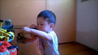 20140514謙謙-邊玩邊大便