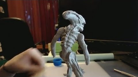 Polymer clay beginner tutorial - Alien Xenomorph part 4 - Detailing and cleaning