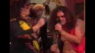 Acariciame el Chow Chow