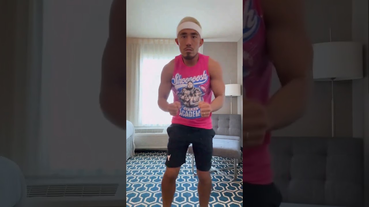 Year changed but Tozawa moves not 🤛🤜 