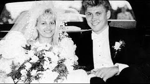 Karla Homolka and Paul Bernardo Serial Killers Doc...