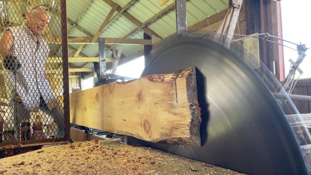 Antique Sawmill - Turning a Log into Lumber - YouTube