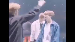 Reaction Meme Nct Mark Pushed Haechan