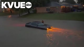Flash flooding in Waco stops traffic on I-35