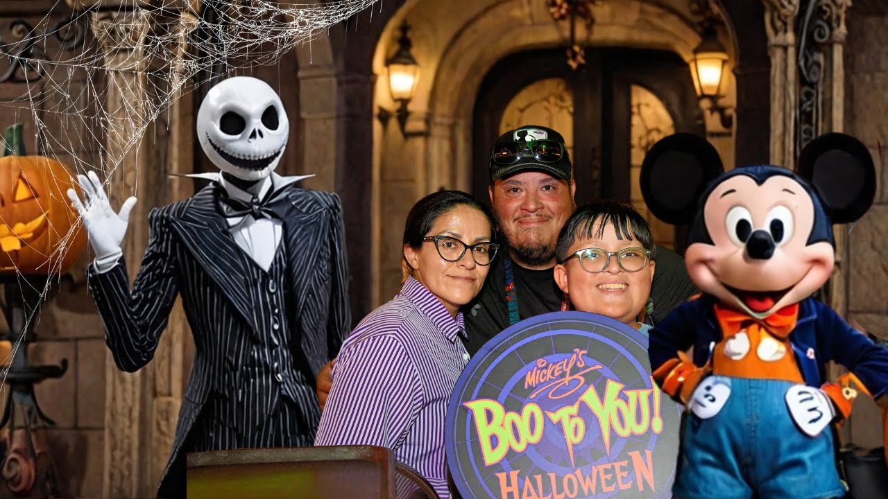 Our FIRST Time at Disney World's Halloween Party! AMAZING Experience