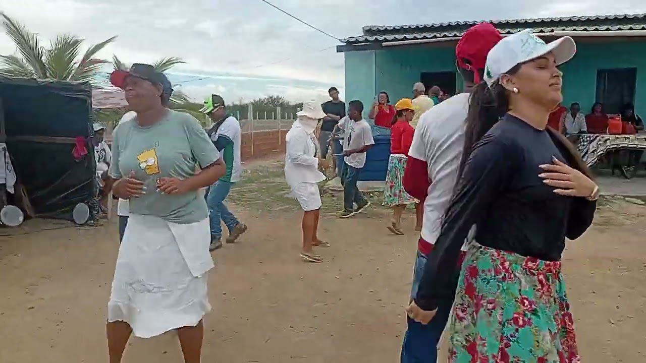 Promessa paga por seu Valter e dona Lourdes no povoado de pulmão verde (Pilar).