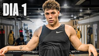 Thumbnail for Mi Primer Entrenamiento Para La Velada Del Año - El Rey De La Pista #1