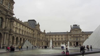 Summer in Paris [wara wiri Paris]