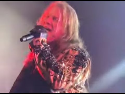 FOZZY played new song "Spotlight" live for 1st time in Chattanooga, TN - video posted