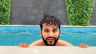 Finally Abhishek ne bhi new house ke pool mein swimming kar hi lie